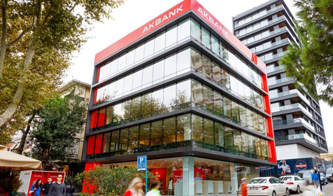Akbank, İzmir'de depremden etkilenen müşterilerinin kredi taksitlerini erteleyecek