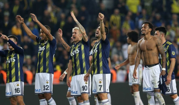Türkiye Kupası'nda ilk yarı finalist Fenerbahçe oldu