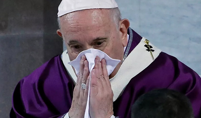 Koronavirüsün yayıldığı İtalya'da Papa'nın rahatsızlandığı açıklandı