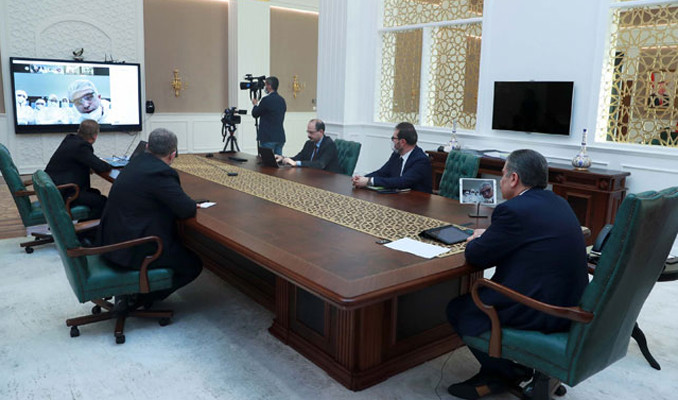 Sağlık Bakanı Fahrettin Koca korona virüs doktorlarıyla görüştü 