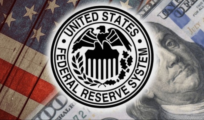 Fed'de riskler sürüyor