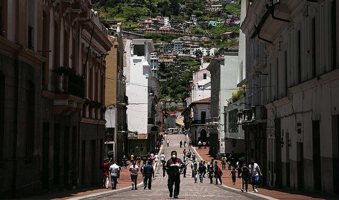 Ekvador'da morglar doldu cesetleri sokağa bırakıyorlar