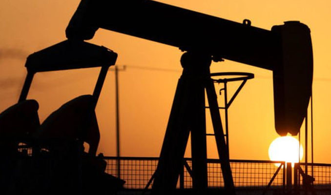 ABD'nin ham petrol stokları hızlı yükseliş gösterdi