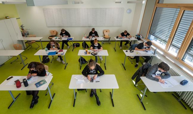 Almanya'da öğrencilerin okula döneceği tarih belli oldu