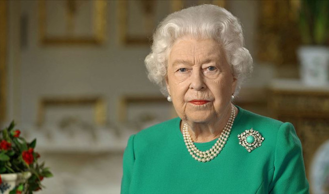 Kraliçe 2. Elizabeth ulusa seslendi: Başaracağız