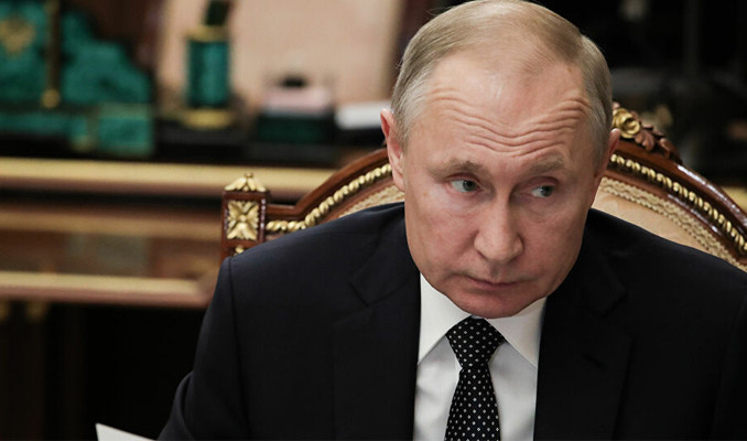 Putin: Salgının ‘pik noktası’ henüz aşılmadı