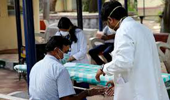 Hindistan, virüs ölümlerinde en büyük artışı kaydetti