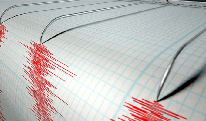 İzmir açıklarında 4.2 büyüklüğünde deprem