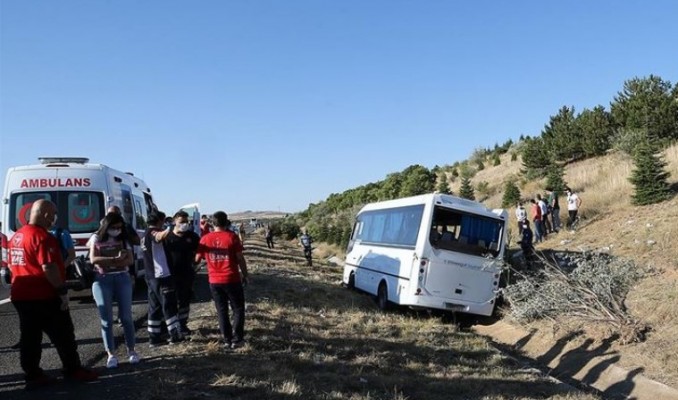 ASELSAN servis aracına yolcu otobüsü çarptı: 1 ölü, 9 yaralı