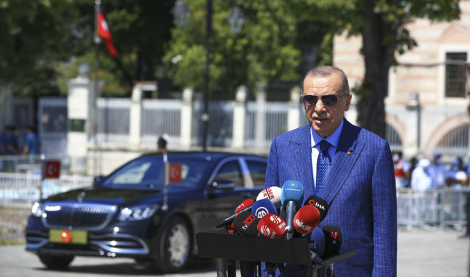 Erdoğan: TL'nin yerli yerine oturacağına inanıyorum