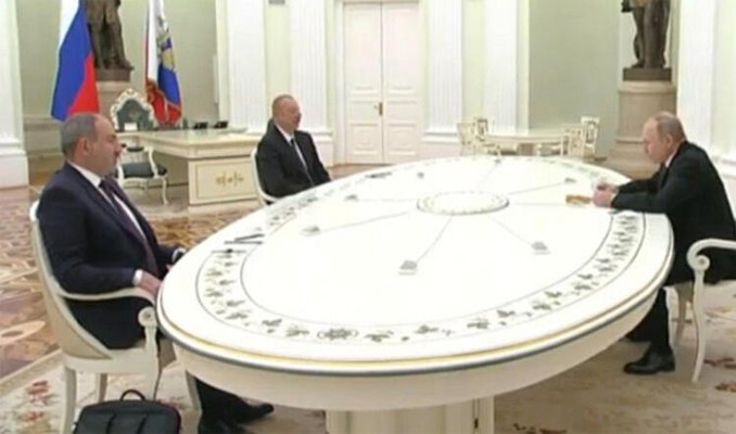 Putin, Aliyev ve Paşinyan görüşmesi Kremlin'de başladı
