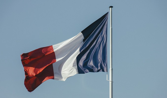 Fransa, kaçırılan tarihi eserleri iade edecek