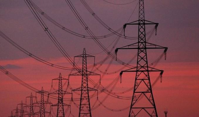 Avrupa’da elektrik fiyatı bir günde yüzde 25 arttı