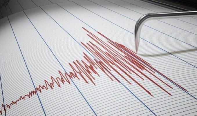 İran'da 5 büyüklüğünde deprem 