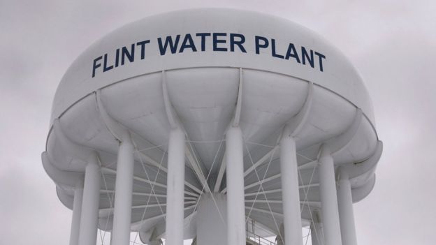 Flint'teki kurşunlu su krizinde 626 milyon dolar tazminat