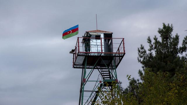 Ermeni askerler Azerbaycan mevzilerine ateş açtı