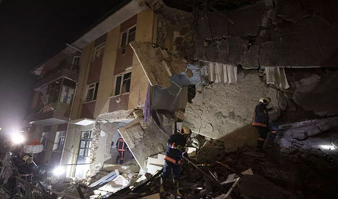 Ankara'da bir binada patlama ve göçük meydana geldi