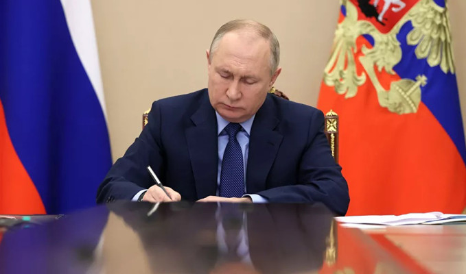 Putin'den Omikron’la mücadele talimatı
