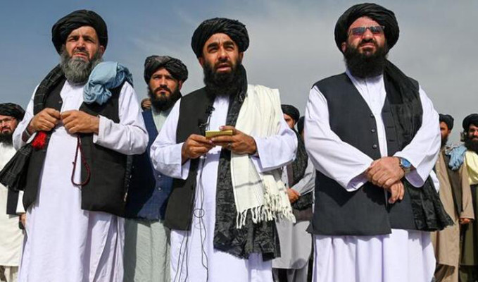 Taliban'dan kadınlar için şaşırtan karar