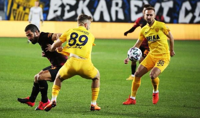 Galatasaray Ankara'da hem 3 puanı hem de Mohamed'i kaybetti