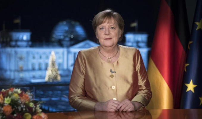 Merkel'den salgında 3. dalga uyarısı