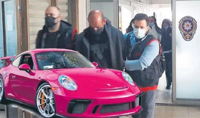 Pembe Porsche’lu dolandırıcılık çetesi lideri!