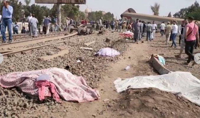 Mısır’da tren raydan çıktı: 11 ölü, 98 yaralı