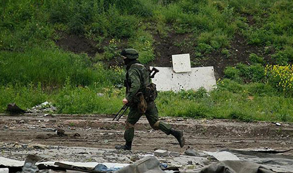 Donbas'ta korkutan hareketlilik: 1 asker hayatını kaybetti