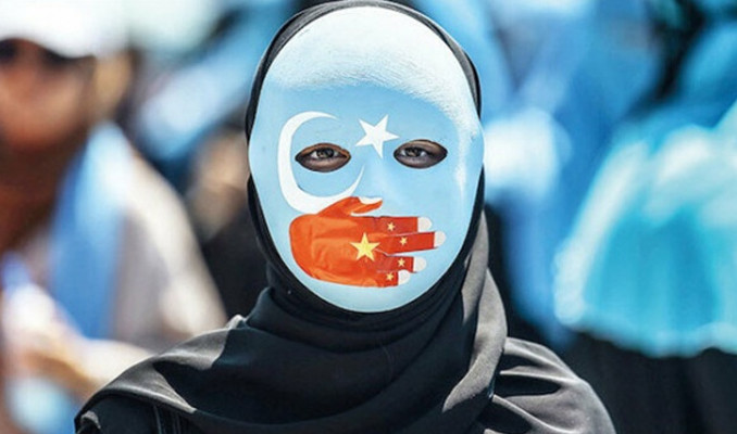 İftiracı Çin soykırımı gölgelemek istiyor