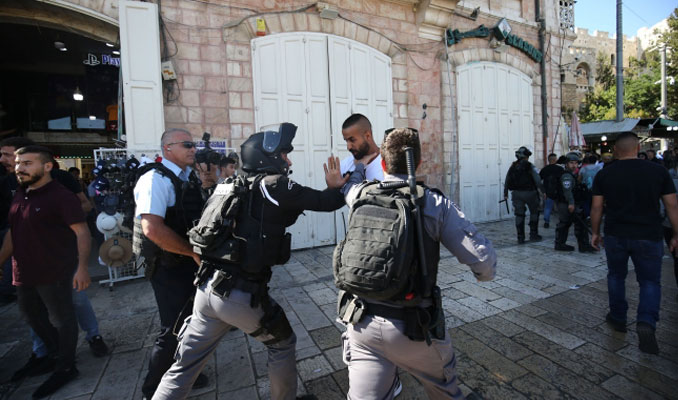 İsrail polisinden Filistinlilere müdahale: 5 yaralı