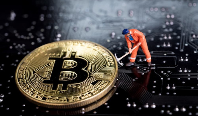 Bitcoin madenci kıskacında