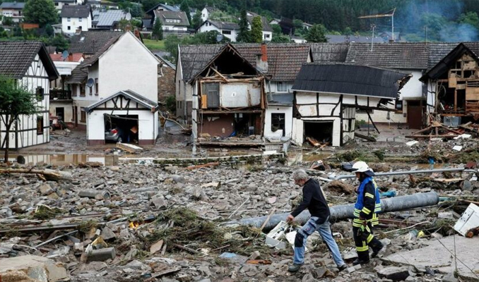 Almanya'da felaketin boyutu artıyor: 58 ölü