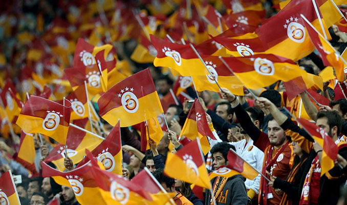 Galatasaray'da Kovid-19 şoku! 2 futbolcu pozitif çıktı