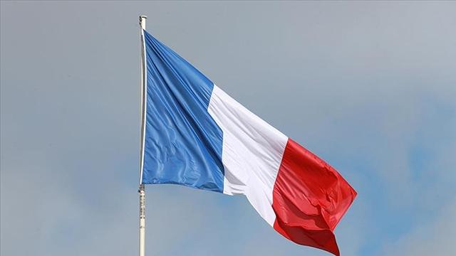'Yüzyılın Anlaşması'nı kaptıran Fransa'da tepkiler büyüyor