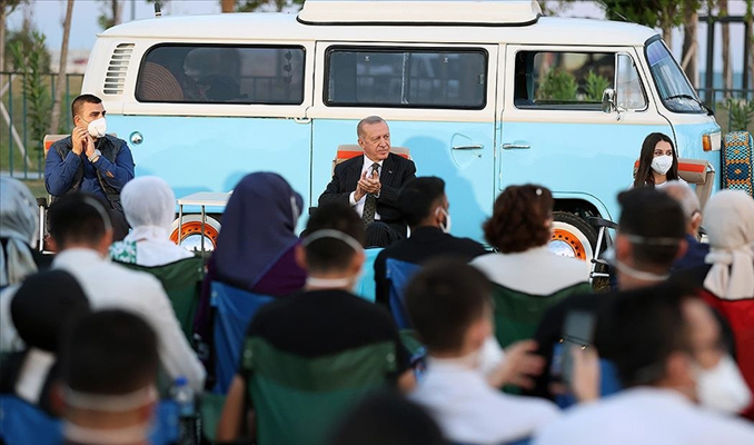 Gençlerle buluşan Erdoğan'dan kripto para mesajı