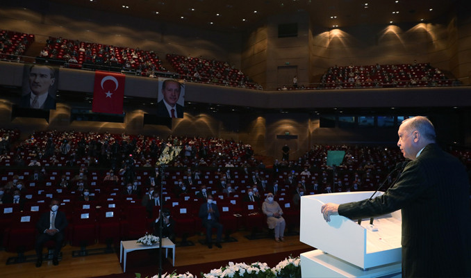 Erdoğan: Okullarımızı açık tutmaya kararlıyız