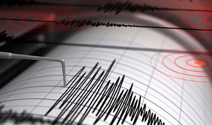 Korkutan deprem: İstanbul'da hissedildi