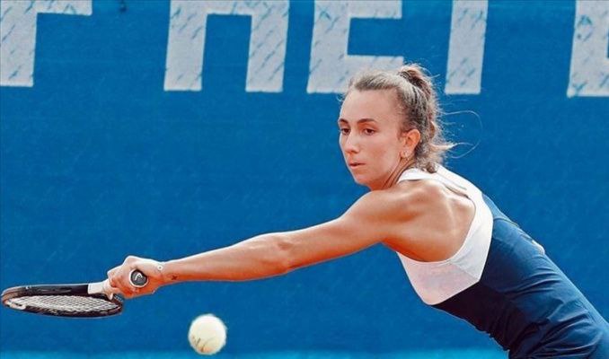 Milli tenisçi İspanya'da ikinci oldu