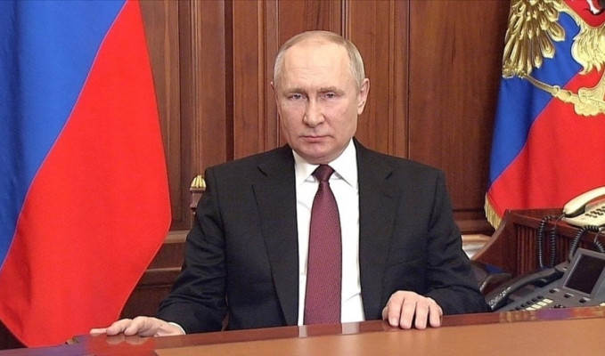 Putin ilhak ettiği bölgelerde sıkıyönetim ilan etti