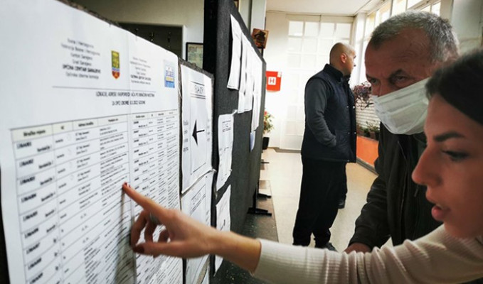 Bosna Hersek'te, genel seçimde oy kullanma işlemi başladı