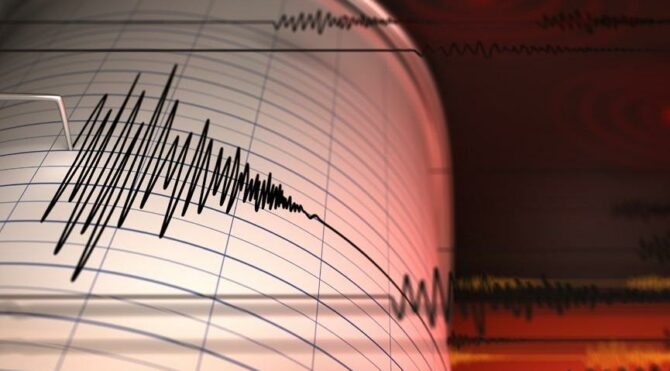Malatya'da korkutan deprem: Sarsıntı çevre illerden de hissedildi