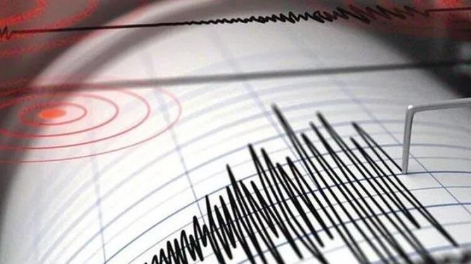 Kuşadası Körfezi 3,6 büyüklüğünde deprem ile sarsıldı