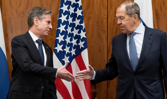 Rusya Dışişleri Bakanı Lavrov ABD’li mevkidaşı Blinken ile görüştü