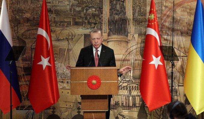 Dünya Türkiye'yi konuşuyor: İstanbul Toplantısı manşetlerde