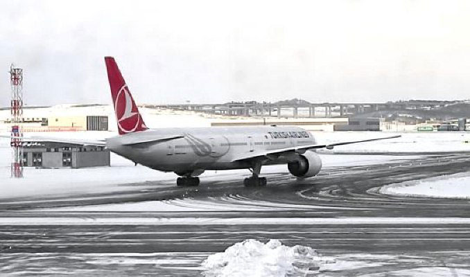 İstanbul'da hava yolu seferleri azaltıldı