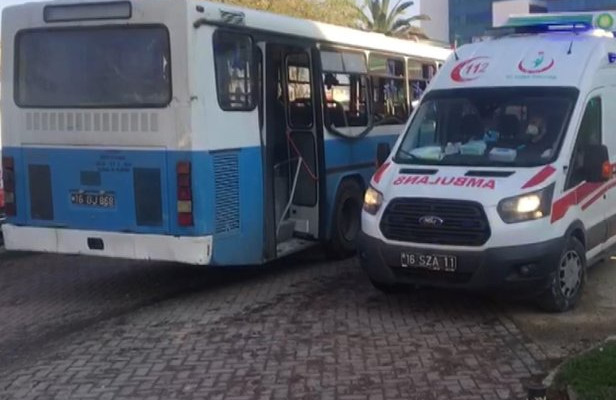 İnfaz koruma memurlarını taşıyan otobüste patlama meydana geldi