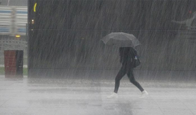 Meteoroloji İstanbul ve Trakya için kuvvetli yağış uyarısı yaptı