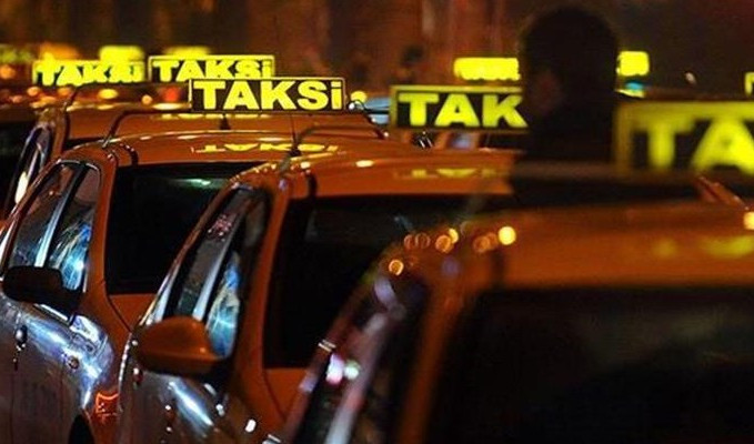 Antalya'da taksicilere dil eğitimi