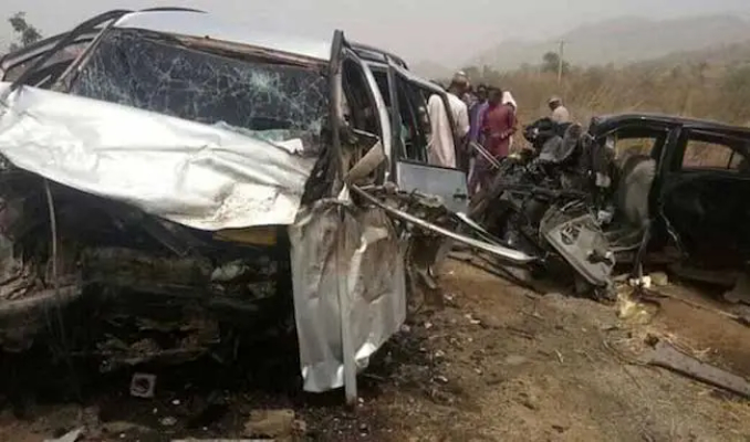 Nijerya'da trafik kazası: 10 ölü, 15 yaralı