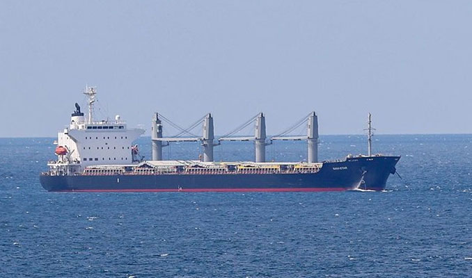 Ukrayna'dan gelen tahıl yüklü gemi İstanbul Boğazı'na ulaştı